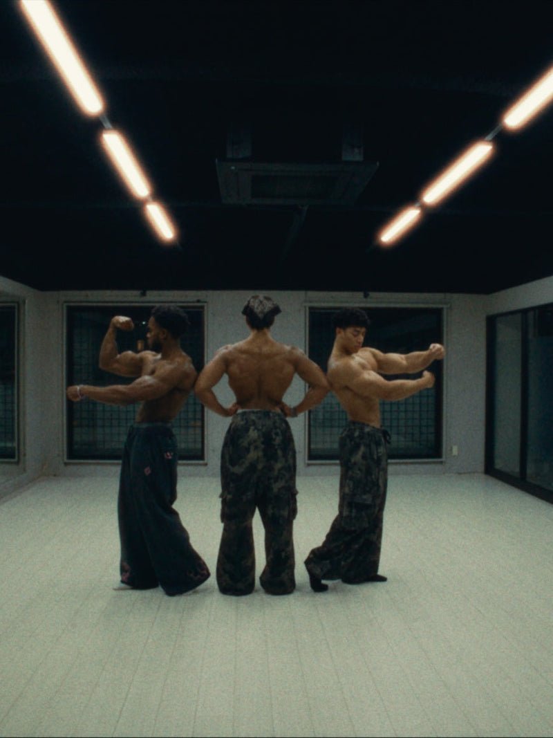 How Oversized Gym Clothing Improves Confidence: The Psychology Behind Pump Covers &amp; Bodybuilding Apparel (2026)
