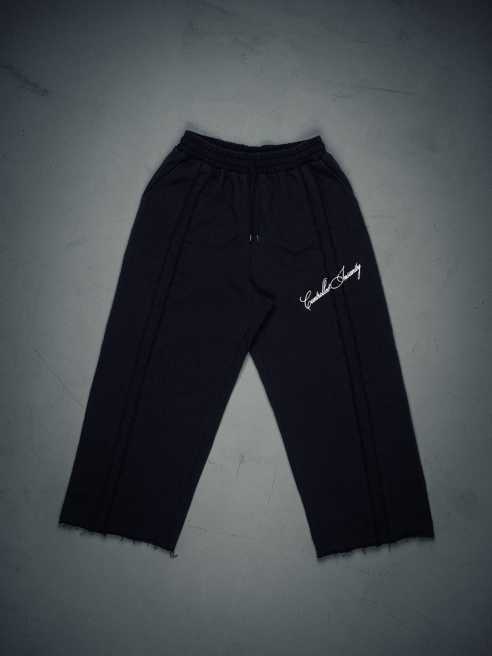 Signature Wideleg Sweats - Pitch Black