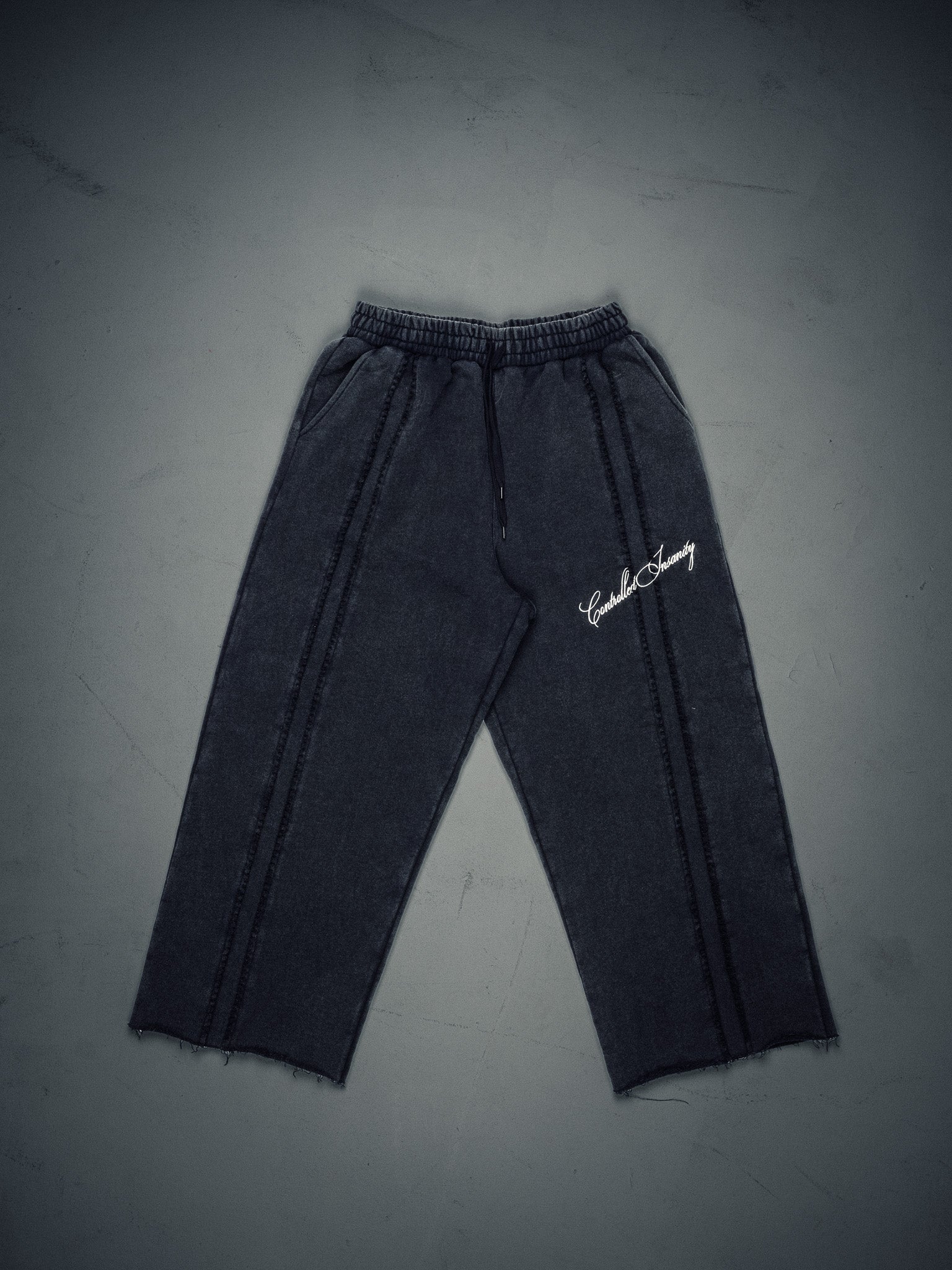 Signature Wideleg Sweats Faded Black
