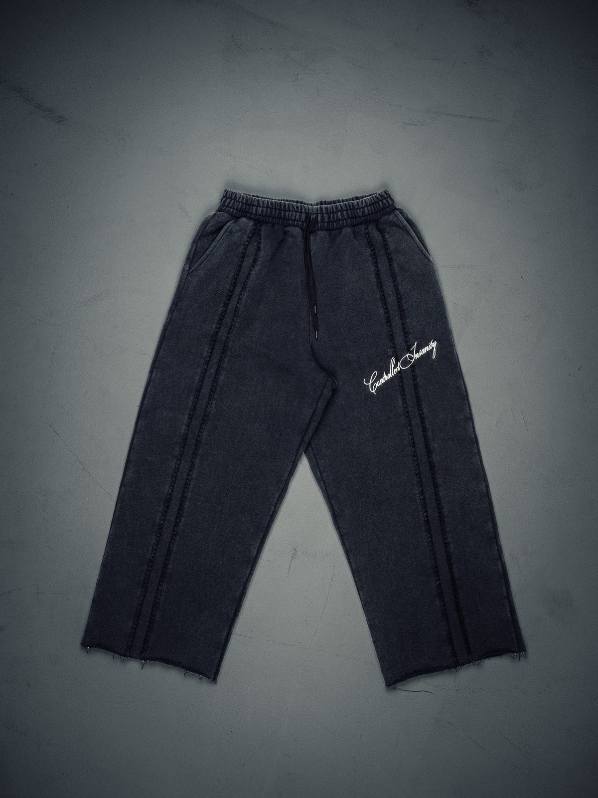 Signature Wideleg Sweats - Faded Black
