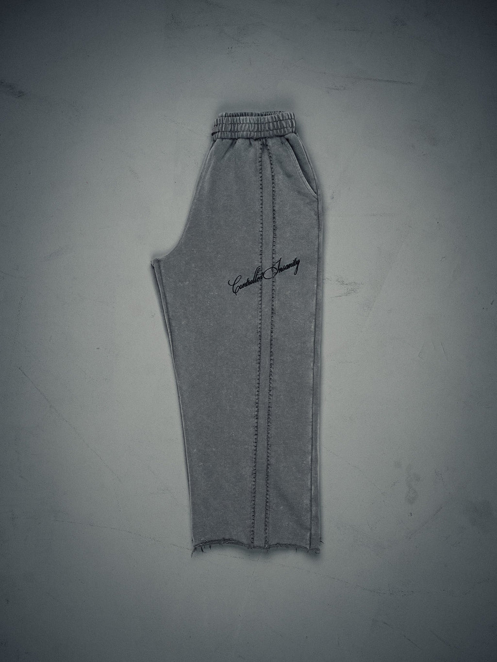 Signature Wideleg Sweats - Grey
