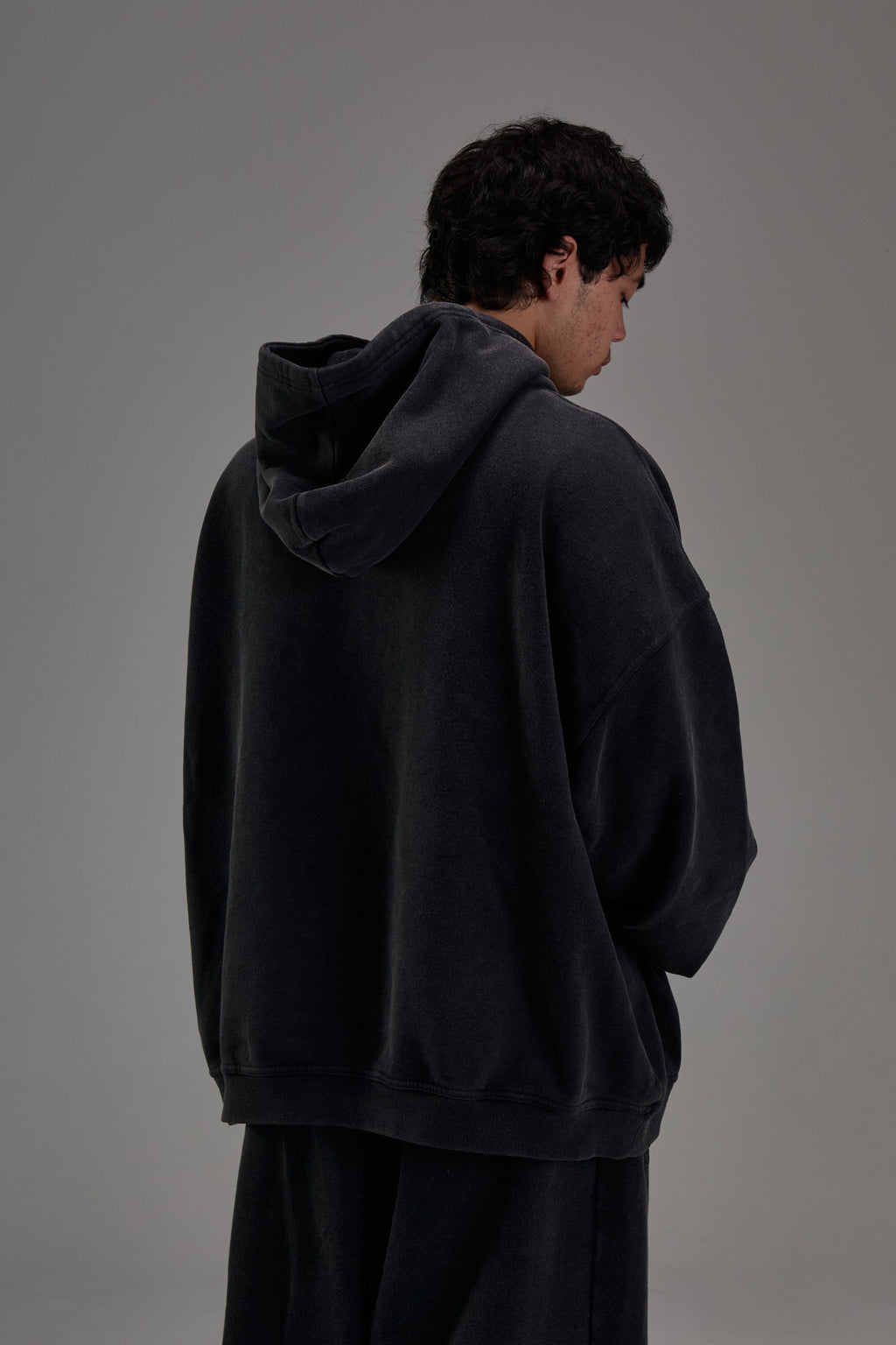 Heavyweight Pullover - Faded Black