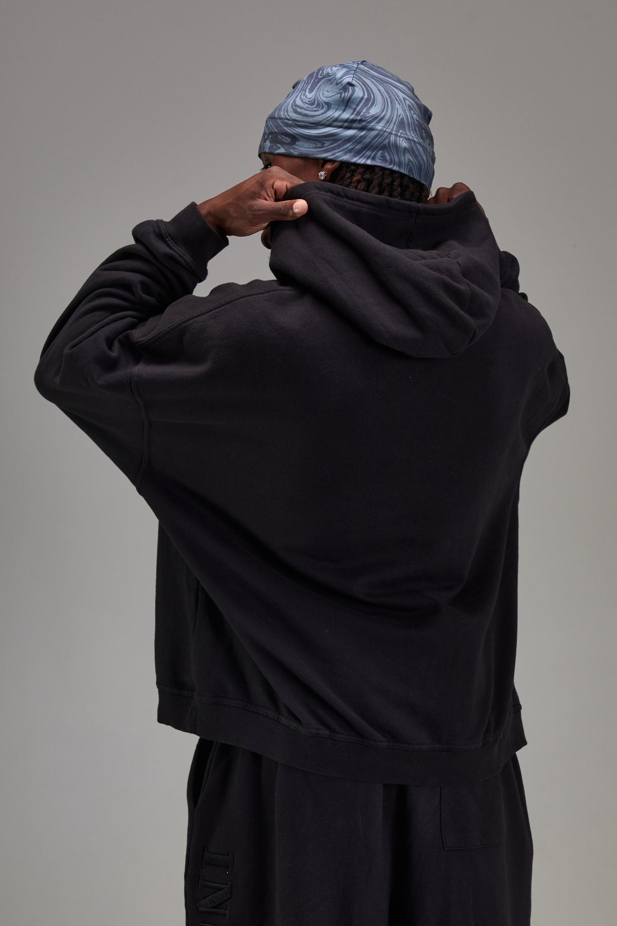 Heavyweight Pullover - Pitch Black