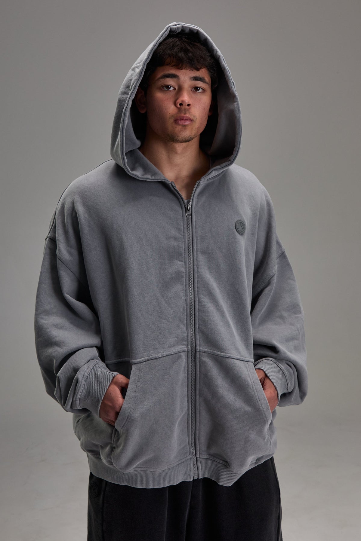 Embossed Heavyweight Zip-up - Grey