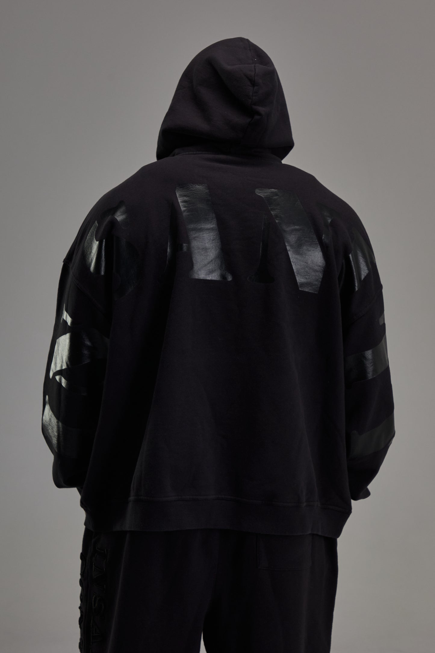 Blackout Pullover