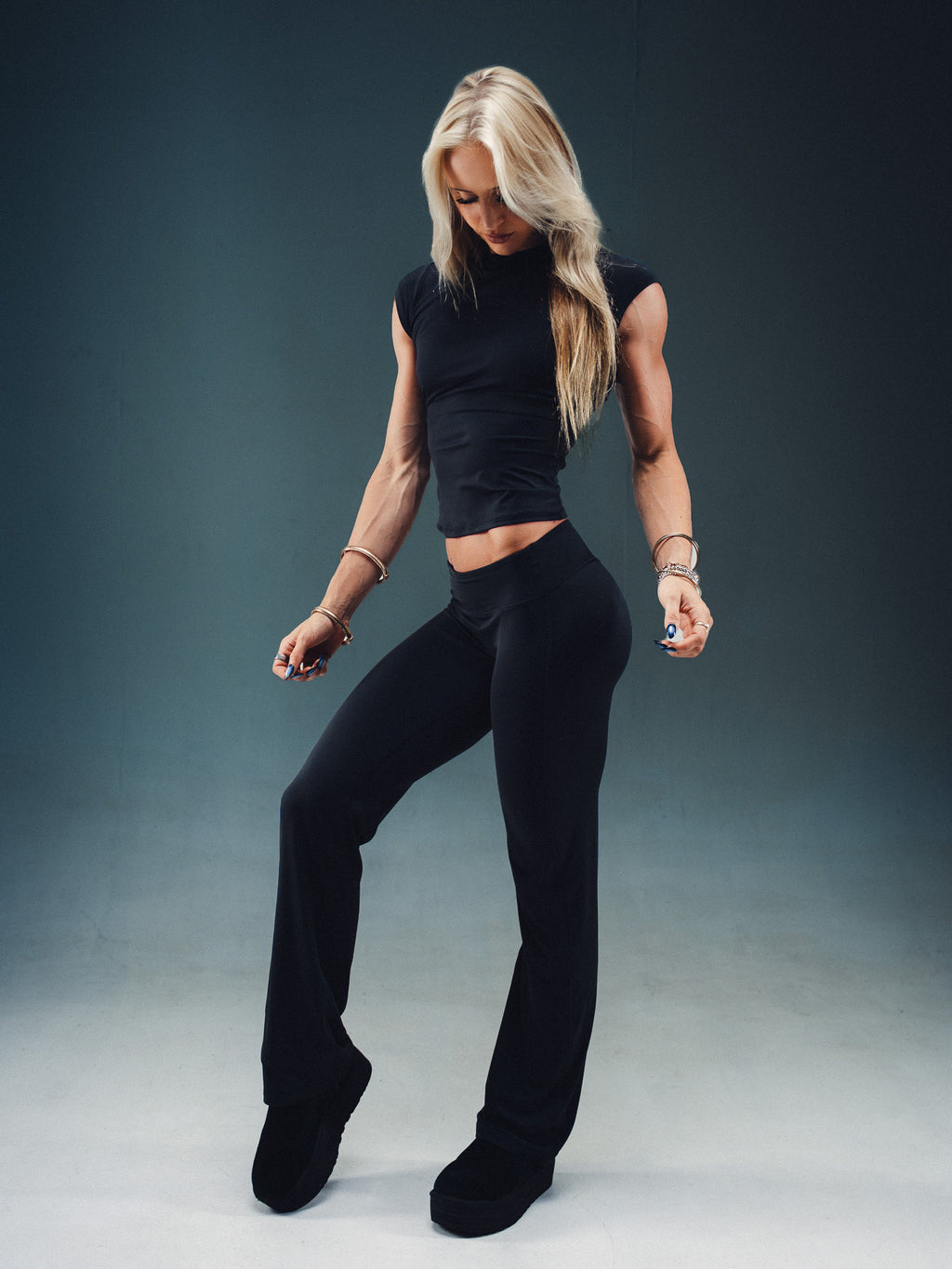 Form Straight Leggings