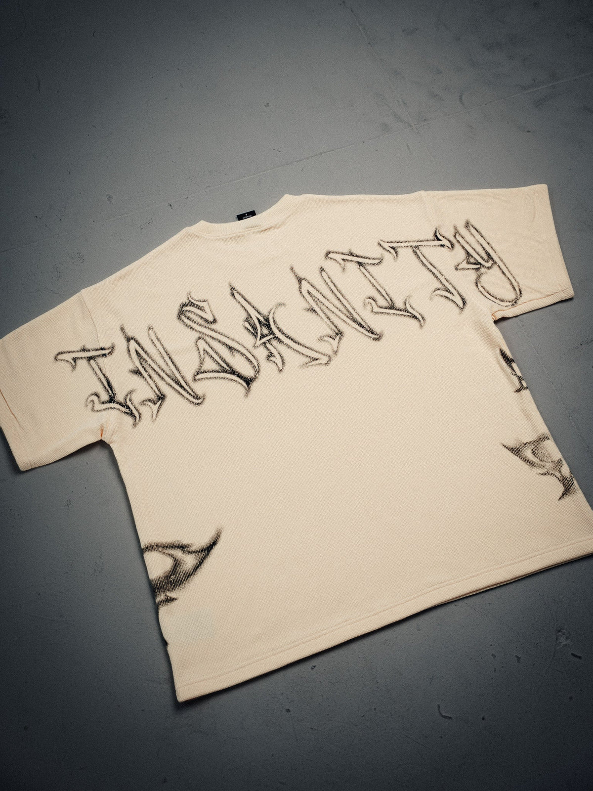 Graffiti Pump Cover - Beige w/ Black
