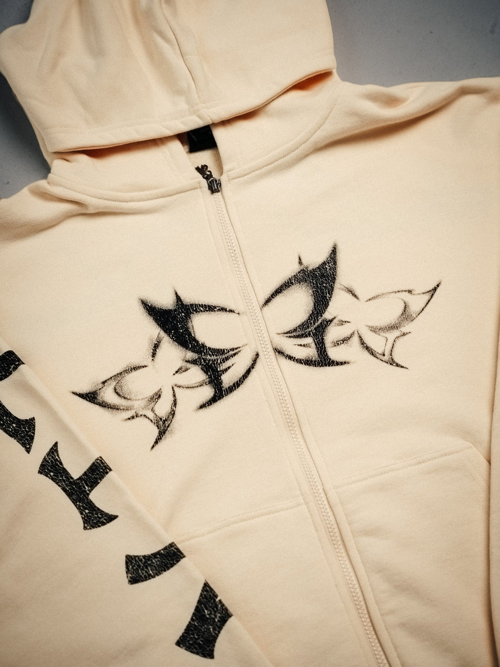 Butterfly Zip-Up - Beige w/ Black