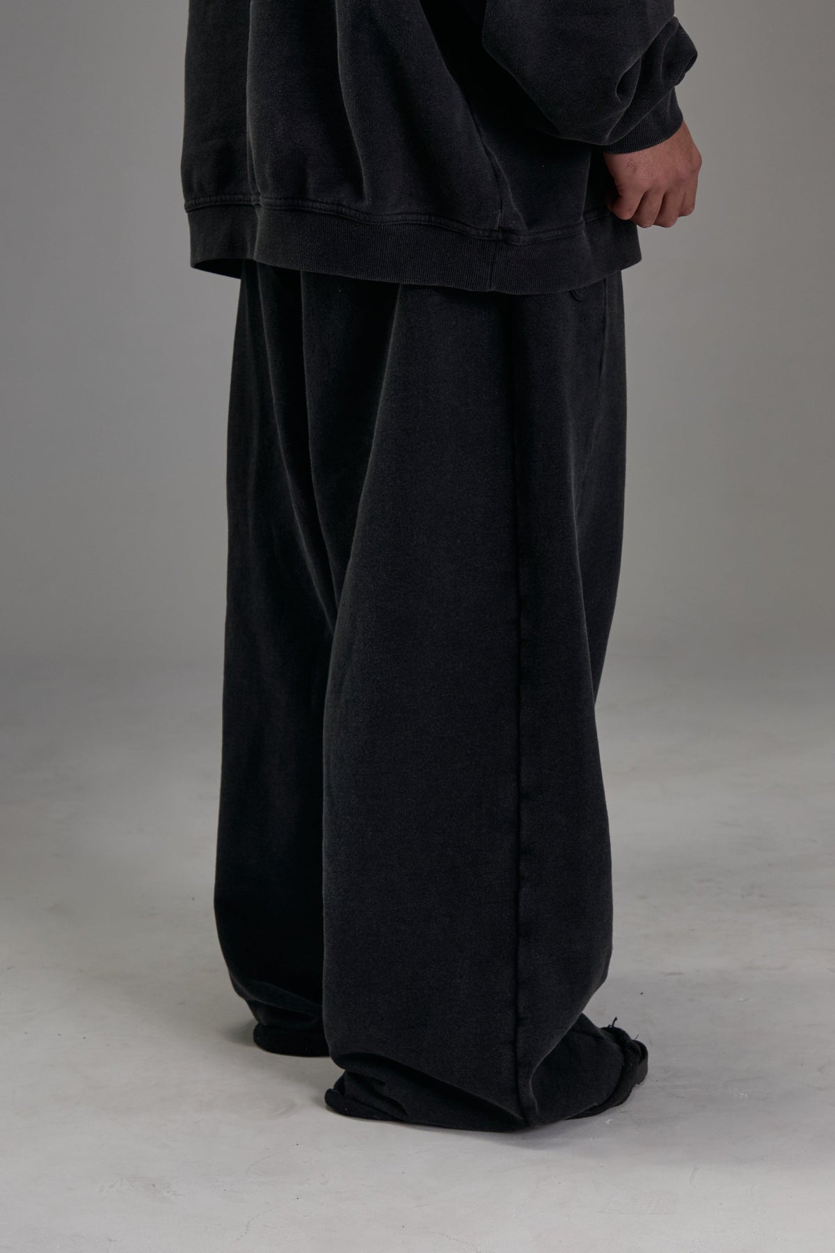 Heavyweight Sweatpants - Faded Black