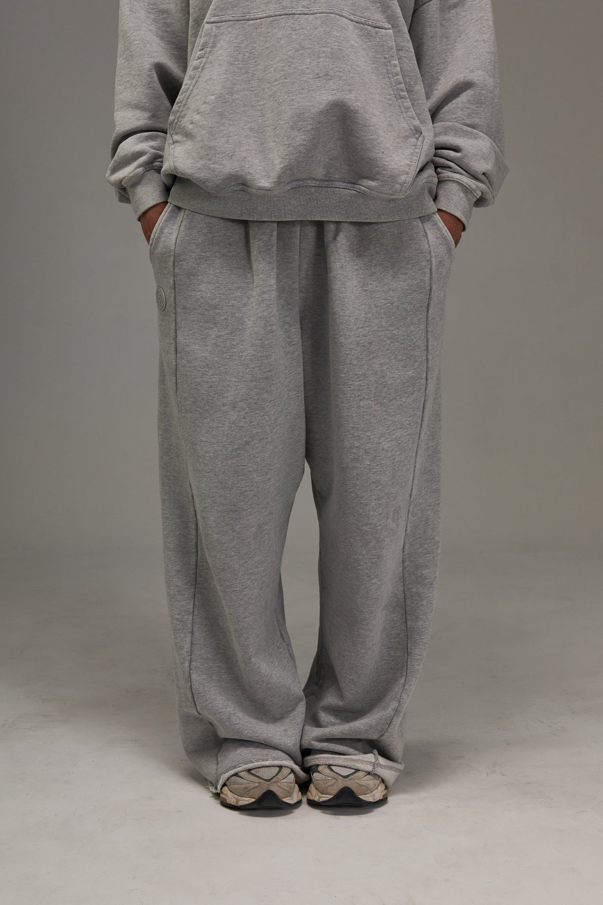 Heavyweight Sweatpants - Heather Grey