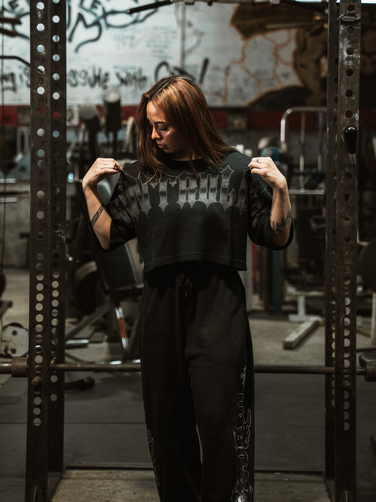 WOMEN’S BLACK WIDOW CROP PUMP COVER