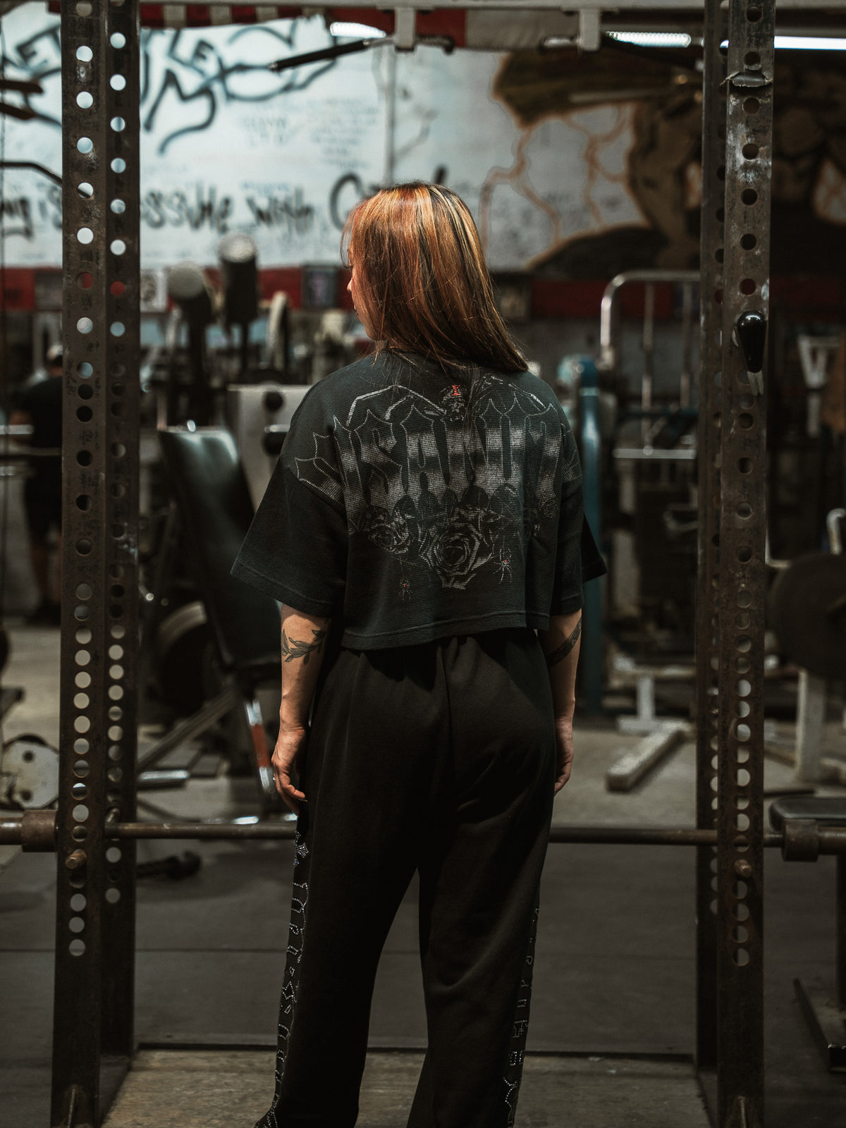 WOMEN’S BLACK WIDOW CROP PUMP COVER