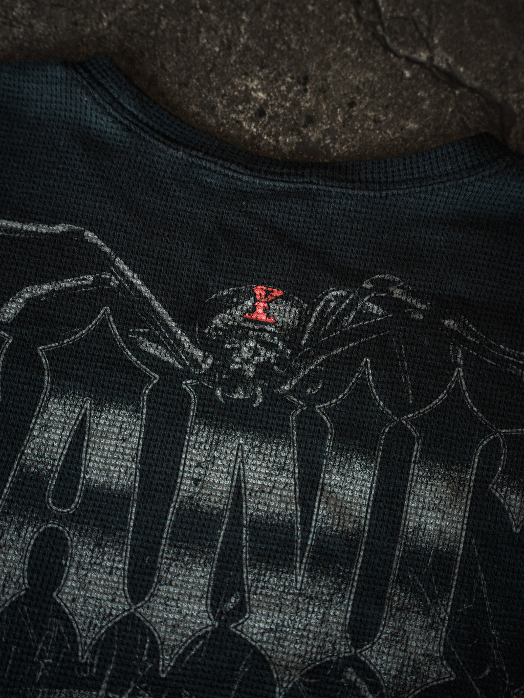 WOMEN’S BLACK WIDOW CROP PUMP COVER