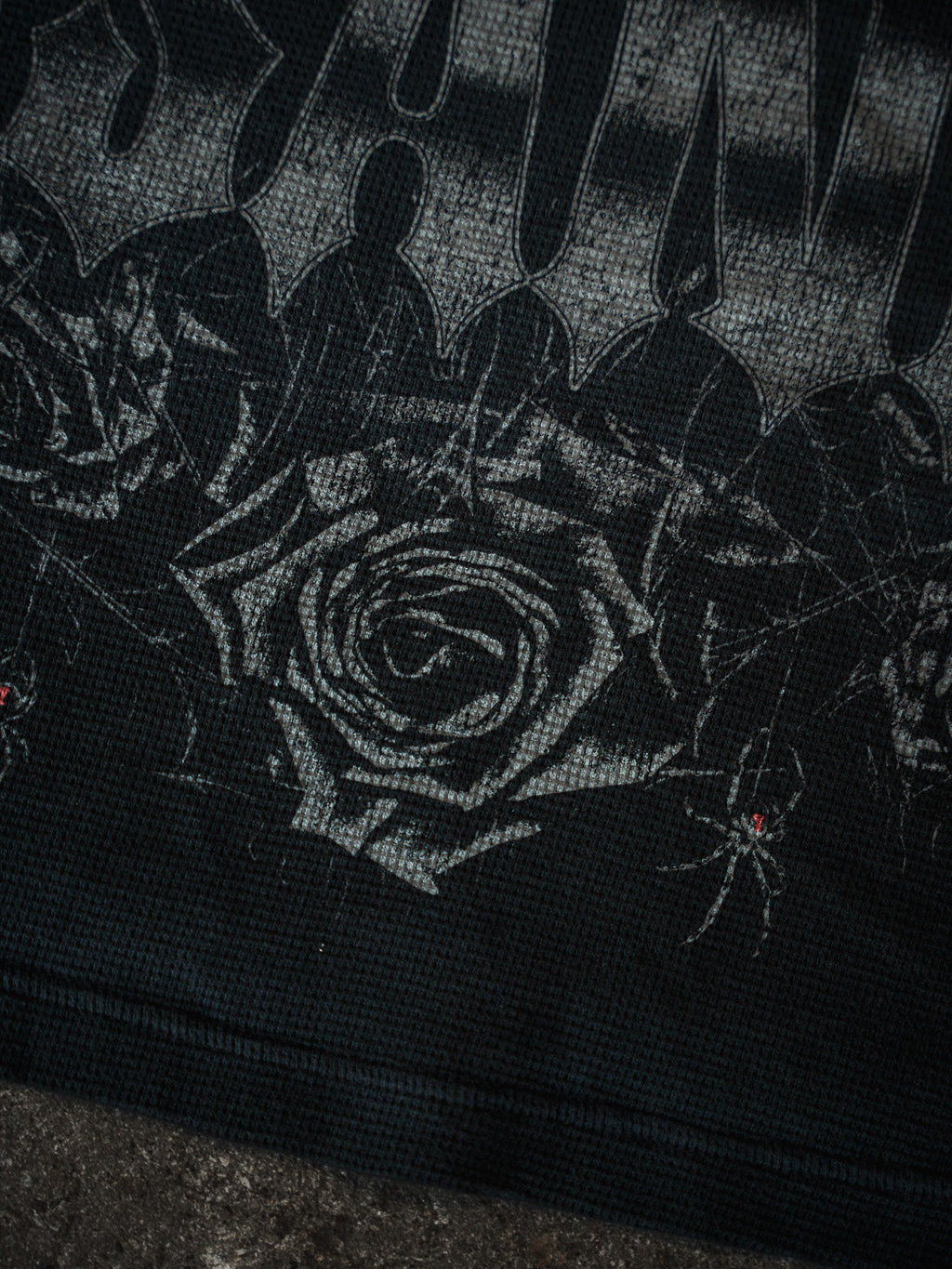WOMEN’S BLACK WIDOW CROP PUMP COVER