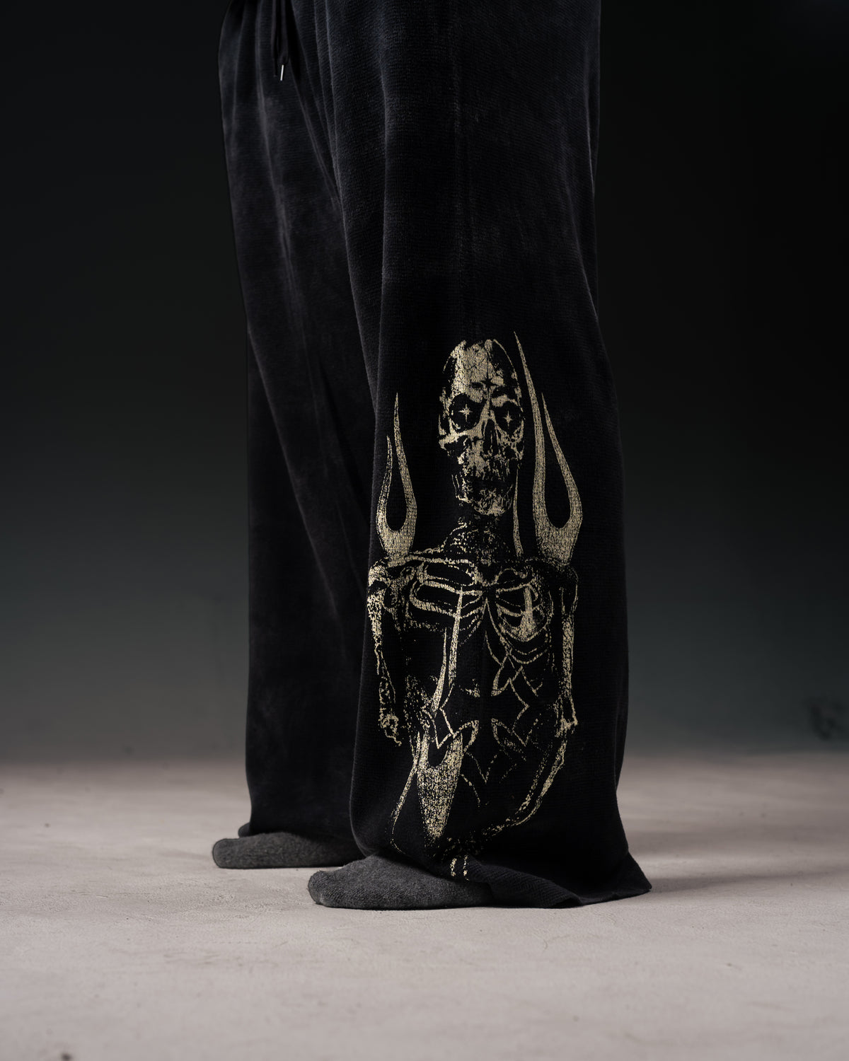 Reaper Waffleknit Sweatpants - Black W/ Beige
