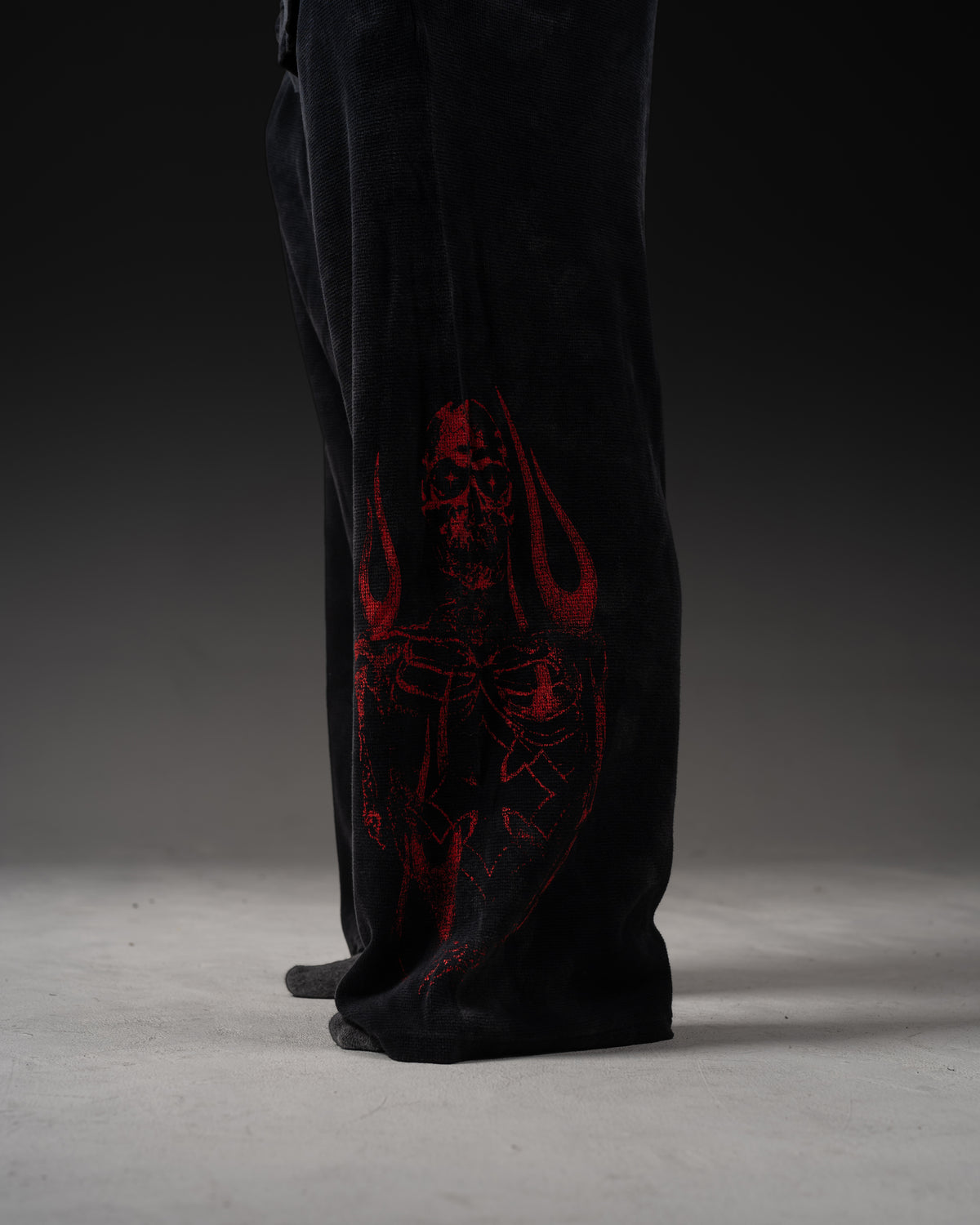 Reaper Waffleknit Sweatpants - Black W/ Red
