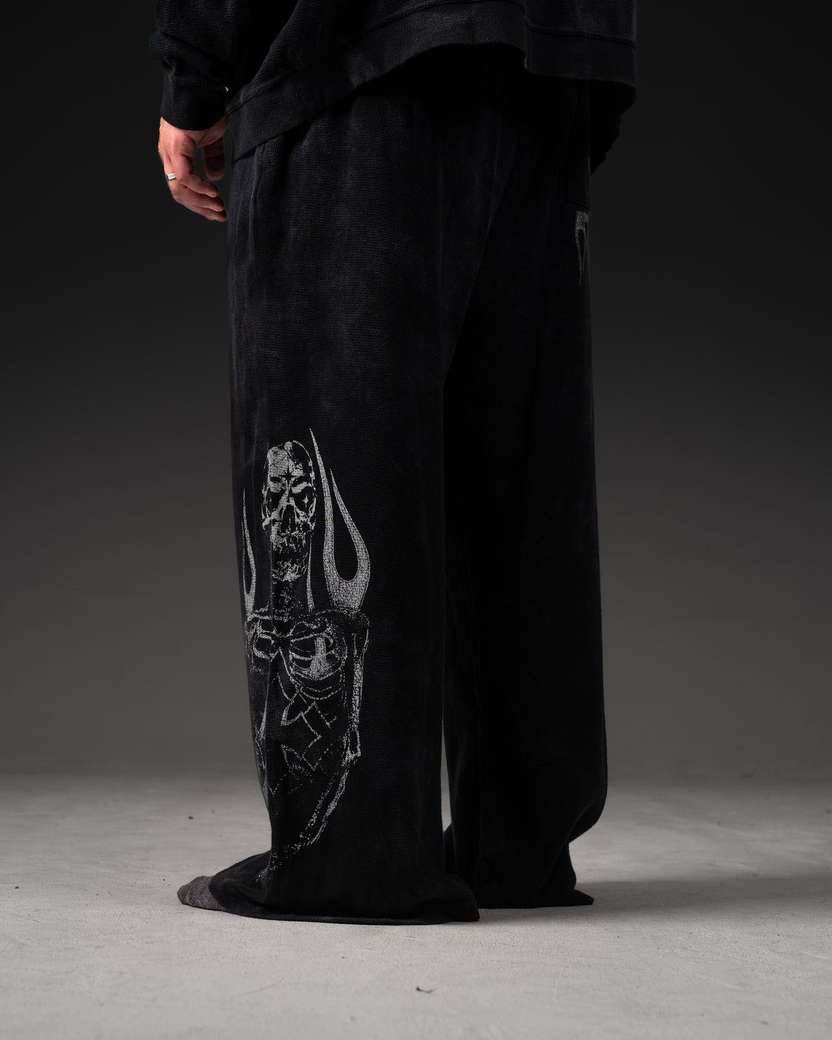 Reaper Waffleknit Sweatpants - Black W/ Grey