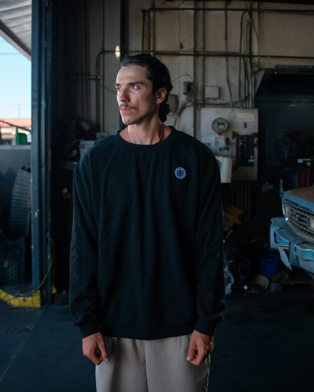 Chopper Crewneck - Blackout