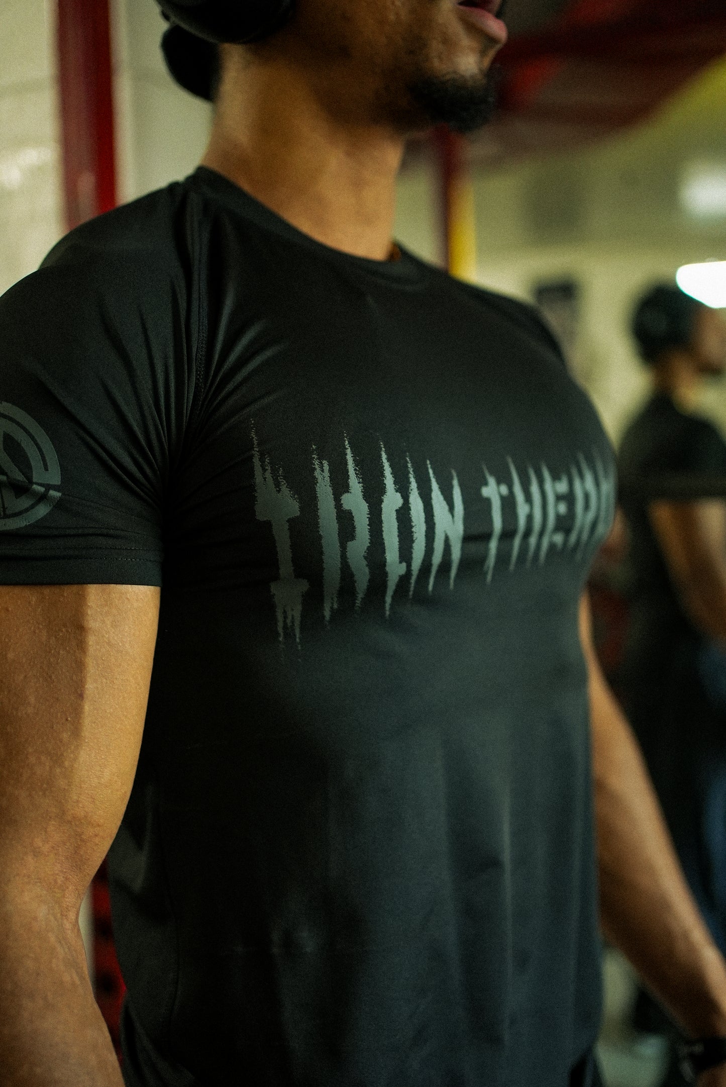 Onyx Black Iron Therapy Short-Sleeve Compression
